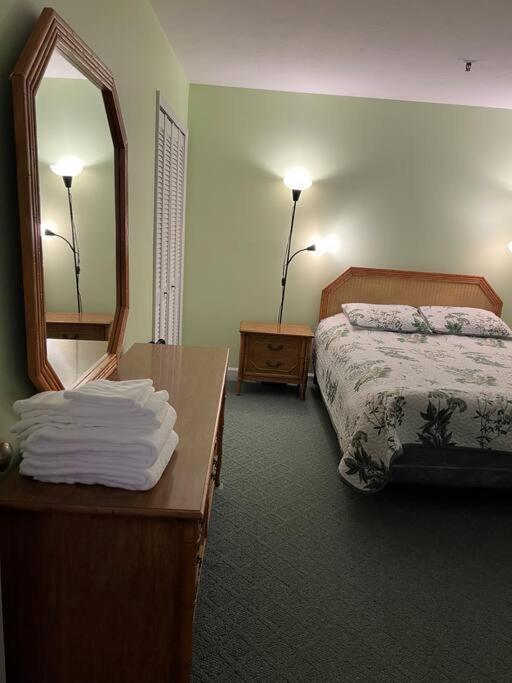 Lovely 2-Bedroom Condo With Pool Myrtle Beach Bagian luar foto